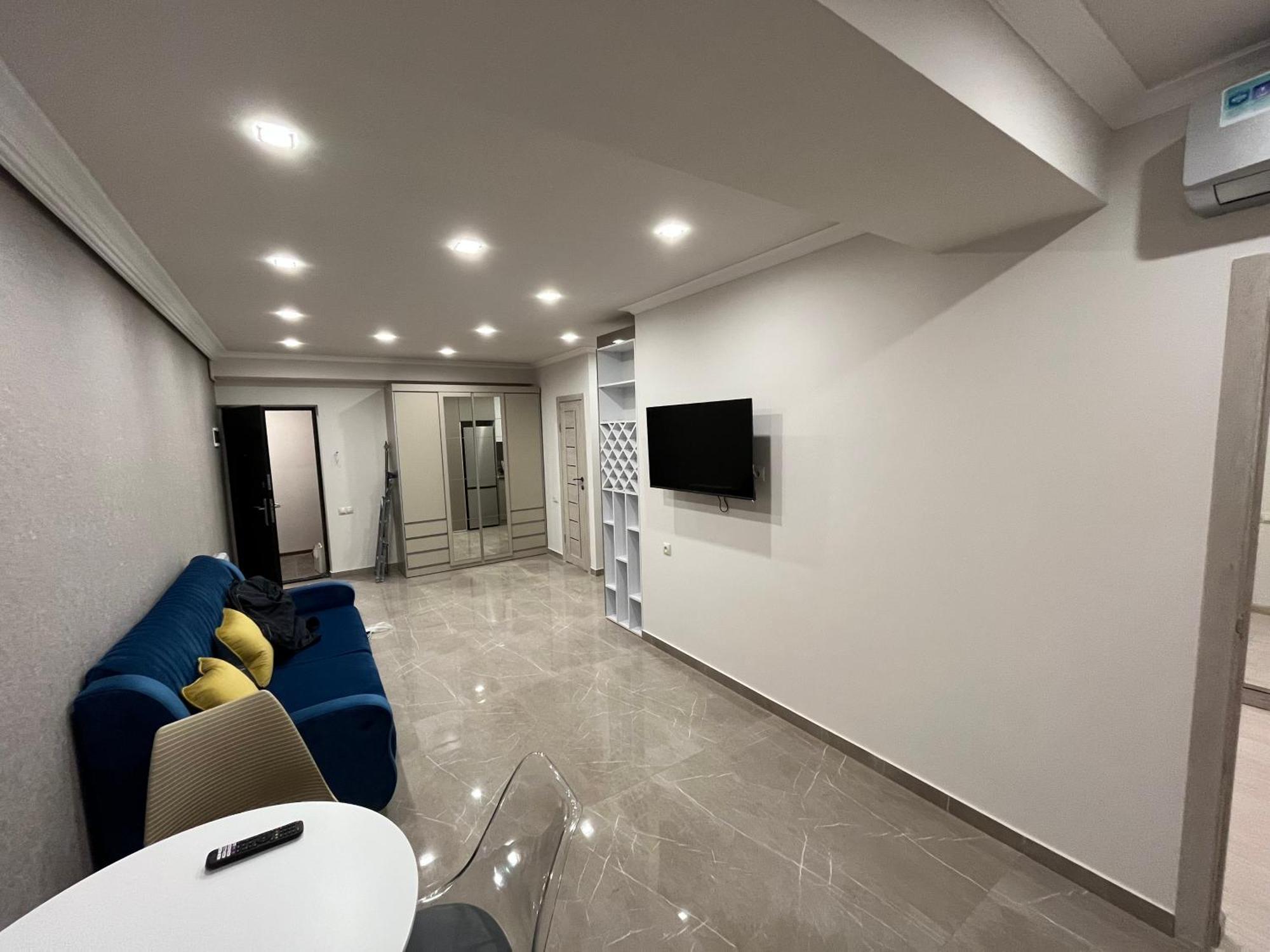 Apartment Centre On Sakharov Square Yerevan